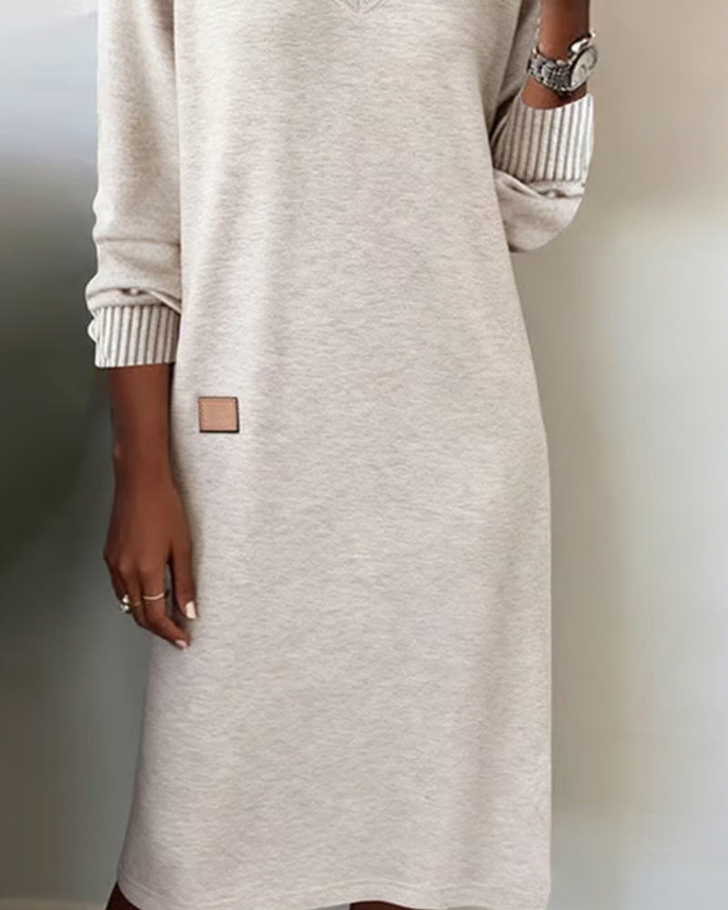 Galenique Relaxed V Neck Sweater Dress