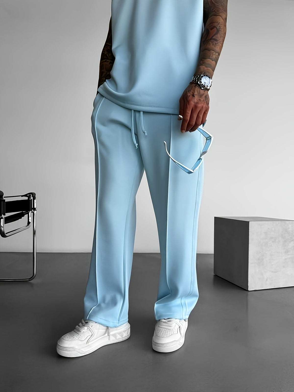 Ellison Pleated Trouser