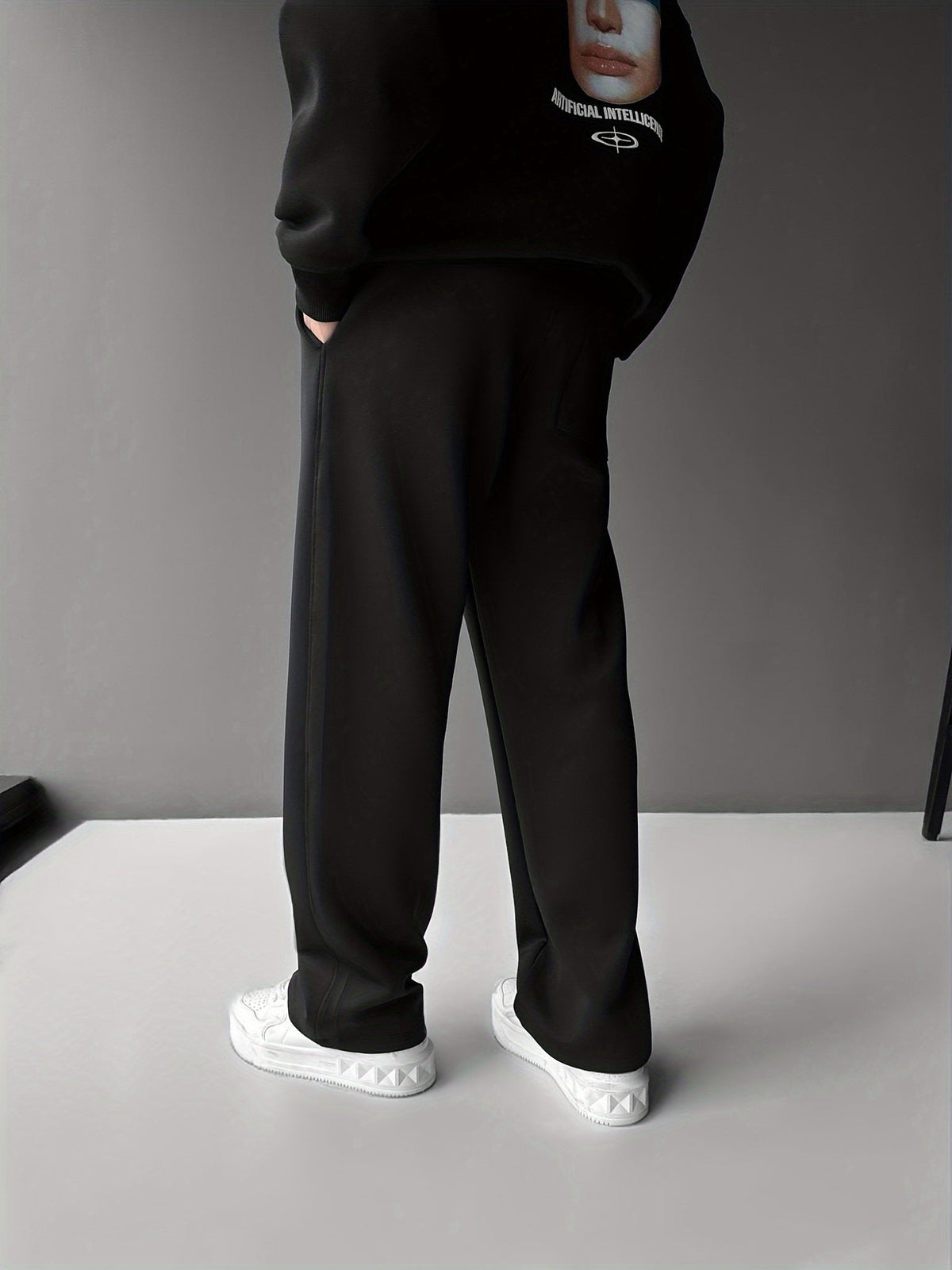 Ellison Pleated Trouser