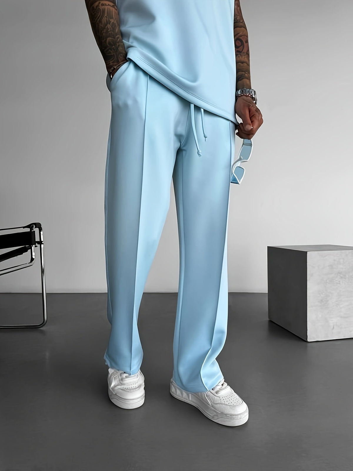 Ellison Pleated Trouser